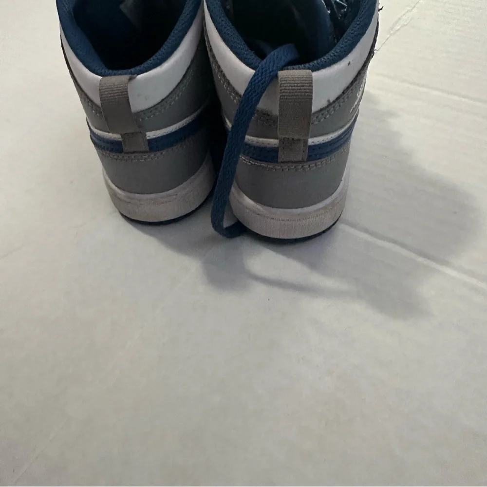 Air Jordan 1 Blue White Gray Toddler Size 13c Sneakers - Picture 5 of 7